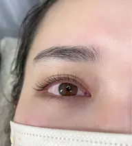 大人気☆SNS話題☆【韓国式まつ毛パーマ束感＋美容液】￥4800オフ込