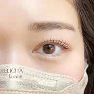 当日クーポン上まつ毛パーマ。パリジェンヌラッシュリフトのデザインも可能。