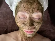 【REVIハーブピーリング】ベース陶肌トリートメント¥11000+料金でオプションもお付けできます🌿