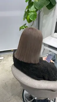 ダブルカラー(全体ブリーチ+オンカラー)🎀🤍