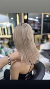 ブリーチ+カラー+カット