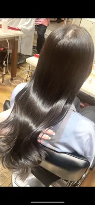 🌿赤味消しアディクシーカラー➕システムトリートメント➕アイロンコテ仕上げ🌿