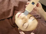 たるみ、ほうれい線に！EMSでリフトアップ🌸