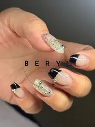 【オフなし】フレンチネイル(クリアベース)