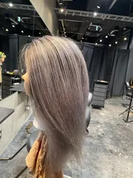 【⚠️練習モデル⚠️】バレイヤージュ（1回or2回ブリーチ＋カラー）＋ケアトリートメント