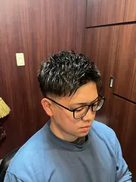 カット+アイロンパーマ※短い方向けのパーマです