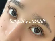 シンプリフィラッシュリフト