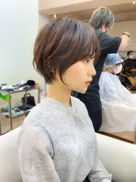 《人気No.2》黄金比率カット✂️+8stepトリートメント💕