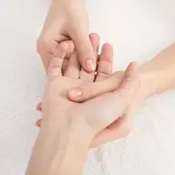 大人のショートハンドケア