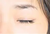 初回平日　セーブル　マツエク上80本／フラットラッシュ変更🆗