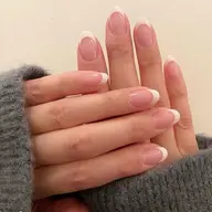 🩷オフあり 4/10 クリアベース フレンチネイル(white)