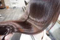 【気になる癖も圧倒的な艶髪に♪】カット＋TOKIO de SINKA縮毛矯正＋カラー