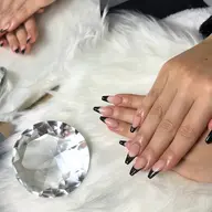 オフ🈚️フレンチネイル