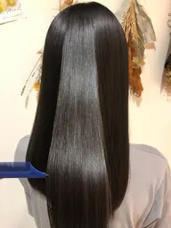 髪質改善酸性縮毛矯正(強いクセや過度なダメージに対応)¥33000→19000※所要時間3時間前後