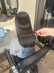 【乾燥シーズンおすすめ】デザインカット+うる艶カラー+髪質改善トリートメント