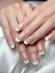 王道フレンチ　ベース自由（ラメ、ガラス、ミラーOK）