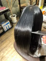 🪄うる艶縮毛矯正+トリートメント🪄