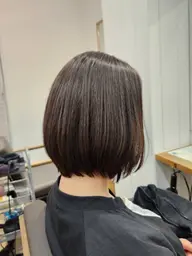 縮毛矯正（ブリーチ毛NG）日程ご相談したいのでメッセージにて受けたまります！