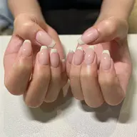 【フレンチネイル💅🏻】 4月7日限定!オフ有りの方限定!(ベースカラー有り)注意事項必読!!