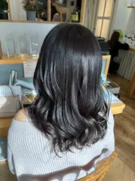 ✨カラー➕2stepケアトリートメント✨色持ちとツヤを出してくれるファインバブル&2種類のケアトリートメント付き🫧