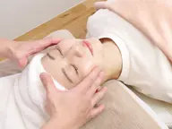人気No1★【小顔徹底】小顔矯正+姿勢矯正+上半身整体+顔首リンパドレナージュ●50分(施術時間約40分)