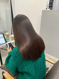 毛先が曲がるショート矯正（巻ける/地毛風/シャキンとしない自然な仕上がり/ブリーチ矯正/美髪矯正/酸熱トリートメント）