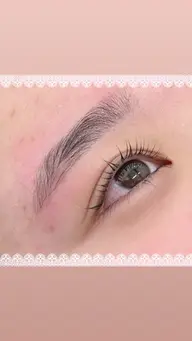 🎀ご新規様限定まつ毛パーマ🎀✨大人気立ち上げカールデザイン🫧💭💞 《土日祝➕300円》