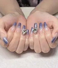 【チップ長さ出し】ワンカラー・ラメグラ+パーツ2個 ¥8500→¥7500 (オフ選択)