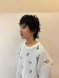 メンズパーマ(波巻き、スパイラル、ツイスパ、ニュアンス⭕️)➕treatment⚠️カットは出来ないです💦