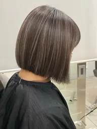 《1周年記念》ハイライトカラー＋カット＋うる艶TR