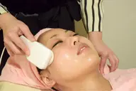 ゲリラクーポン🉐【毛穴洗浄&コラーゲンケア】人気メニューが今だけ!お肌の調子が気になる季節にぜひ❣️ぷるぷるツヤ肌🥰