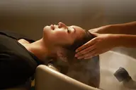 【気持ちよかったですの声多数😌✨】シャンプー➕トリートメント➕10分炭酸スパ🧖‍♀️✨🫧