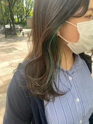 【周りと差をつけたいオシャレ女子♪】イヤリングカラー＋ベース塗布＋カット＋トリートメント