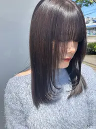 レディースカット  トリートメント付き‼️