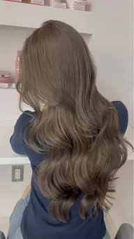 ⭐️ブリーチなしWカラー⭐️明るさと艶感upメニューです✨