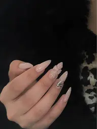 チップ長さ出しワンカラー／ラメ／フラッシュ+2個パーツ🎀