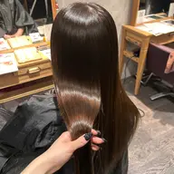 【今話題】✨酸性矯正+カット✨ブリーチ毛もしっかり矯正できます🍀*゜シャンプー、トリートメント「つるりんちょ」使用💗