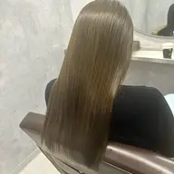 【✨リピーター多数！新生活応援価格📣✨】美髪育成髪質改善トリートメント＋ツヤ感カラー💕カット込み　14000円