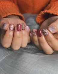 【オフなし/自分で剥がせるジェルネイル•ピールオフジェル】10本中4本​〜​6本アート💅デザイン50種類以上