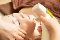 女性フェイシャル脱毛