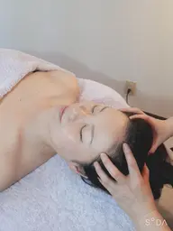 minimo限定🎵フェイシャル デコルテ 頭 アドバンスコース+エイジングケア 60分+美肌サンプルセットプレゼント