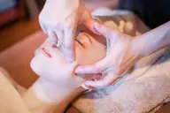 【ミニモ価格🎵】小顔+炭酸パック80分