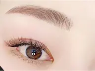 人気急上昇！マツエク100本と美眉スタイリング（WAX・メイク付）がセットになって超お得♪