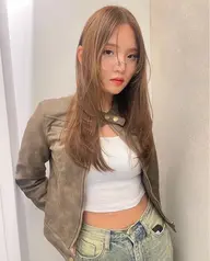 【特別価格‼️】⭐️ワンカラー⭐️＋顔周りレイヤーカット💇‍♀️＋トリートメント🫧