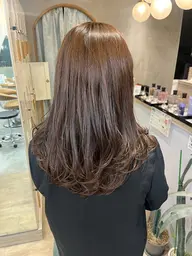 ⚠️4月19,26限定⚠️バッサリレイヤーカット（チェックモデル）トリートメント付き