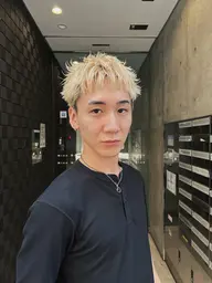 ⚡️【夏におすすめハイトーンクーポン】⚡️ メンズカット＋2ブリーチ＋ケアブリーチ付 ¥15840~