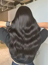 【毎朝の手入れが楽に✨】全体カット➕🫧地毛風ストレート🫧➕外部補修トリートメント