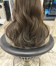 🐳おしゃれさプラス♡🐬✨ハイライトカラー♡明るくしたいけど全体ブリーチは出来ない！動きが欲しい！そんな方必見♡