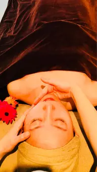 肌改善フェイシャル（パック付き）60分　5000円