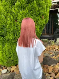 ［夏前に明るくしたい方ぜひ✨］カット➕ブリーチ無しダブルカラー＋髪質改善うる艶トリートメント